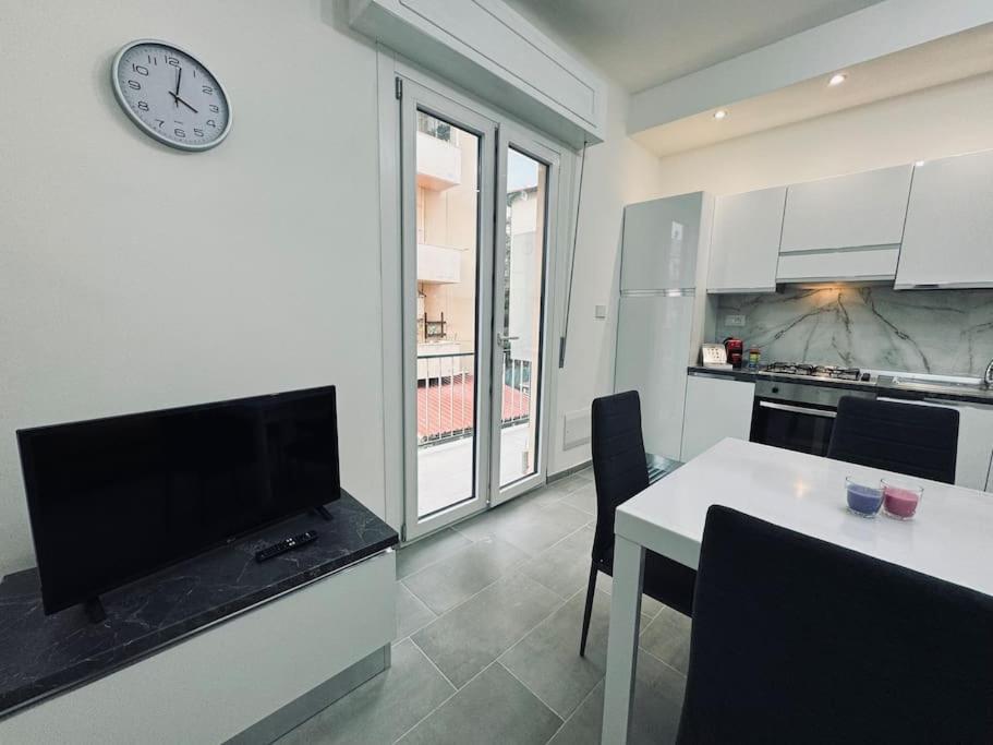 Appartement Casa Victoria A Due Passi Dall'ariston Internet Gratis San Remo